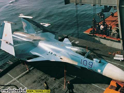 Su-33 อันนี้บินบนเรือ