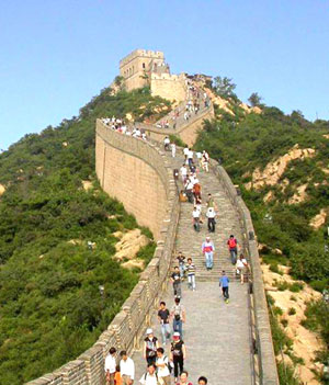 กำแพงเมืองจีนถือเป็นแหล่งท่องเที่ยวอันดับหนึ่งแห่งแดนมังกร