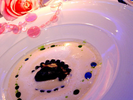 Sea urchin cream soup