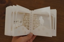 Yusuke Oono’s 360 degree Christmas book