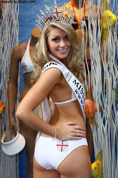 Miss England in a bikini!