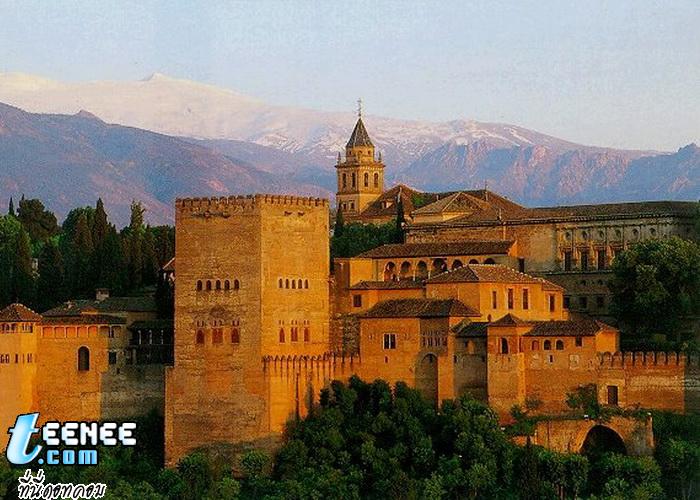 9ปราสาทและป้อมปราการอัลฮัมบรา เมืองเกรดานา สเปน (Alhambra)
