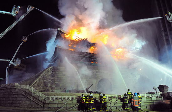 Top10 news picture in 2008: 10 สุดยอดภาพข่าวที่ห้ามพลาด