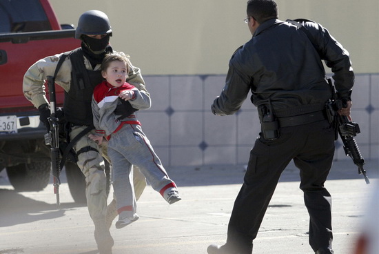 Top10 news picture in 2008: 10 สุดยอดภาพข่าวที่ห้ามพลาด