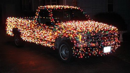 The Christmas Truck With 3000 Lights
