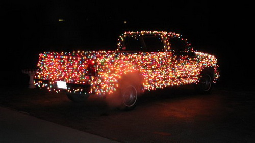 The Christmas Truck With 3000 Lights