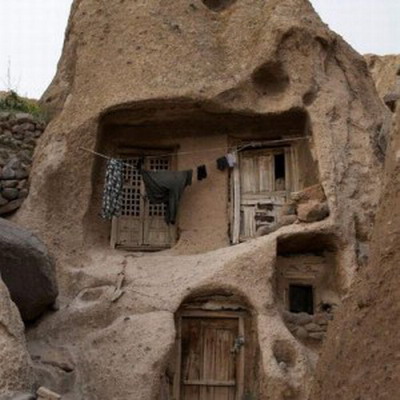 บ้านหิน 700 ปี