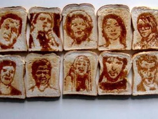 ขนมปังปิ้งกับศิลปะ