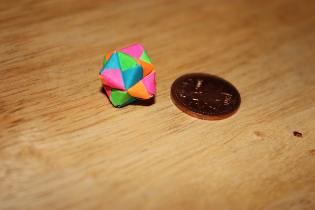  พับกระดาษสุดจิ๋ว เล็กกะจิ๊ดริด Origami ไซส์มินิ