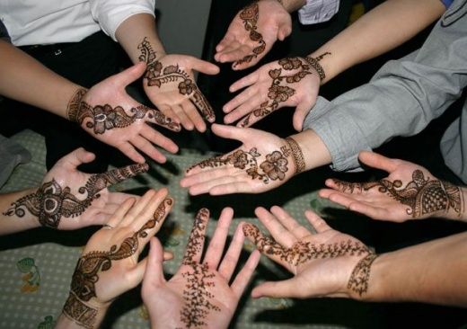 Henna ศิลปะการเพ้นท์ แบบอินเดีย