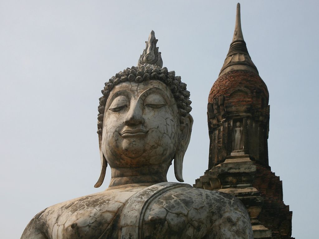 Sukhothai Image of Buddha and Tower