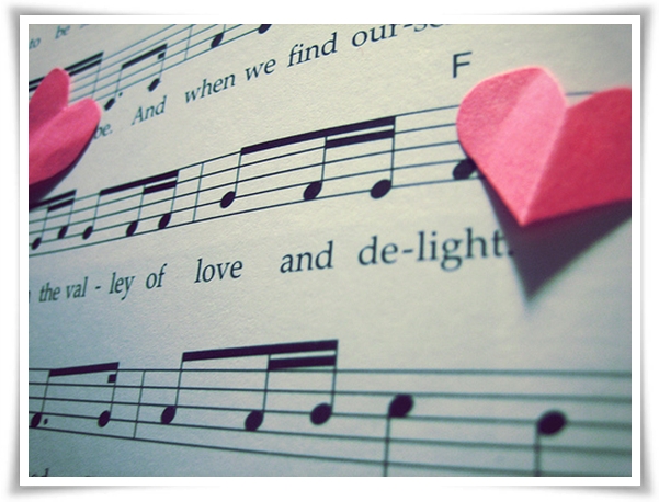 ♥Love Is All Around♥