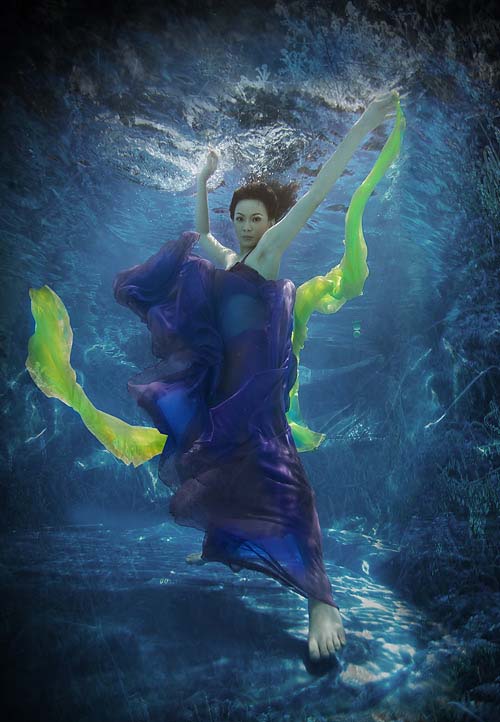 Model Underwater .•°•.ღ