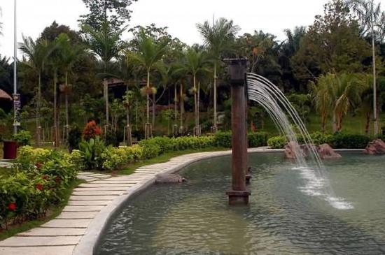 Nice place for relax (Sungkai Hot Springs Park)  