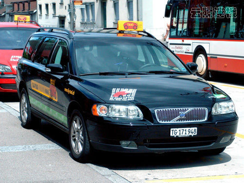 แท๊กซี่ดูไบ ที่สุดของเมืองรถหรู