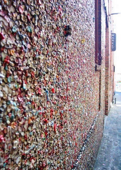 GuM WaLL ~ กำแพงหมากฝรั่ง??!!