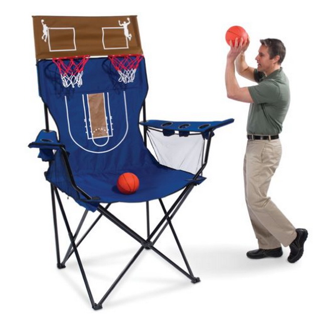 เก้าอี้ The Brobdingnagian Basketball Chair