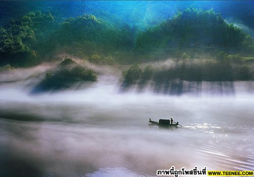 Beautiful Dongjiang in Hunan