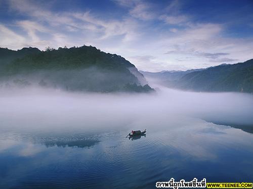 Beautiful Dongjiang in Hunan