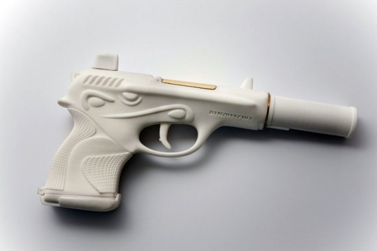  Dior ติดอาวุธปืน ความงามขนาดพกพา 