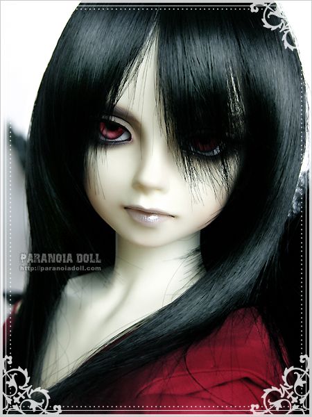 GOthiC  dOLL