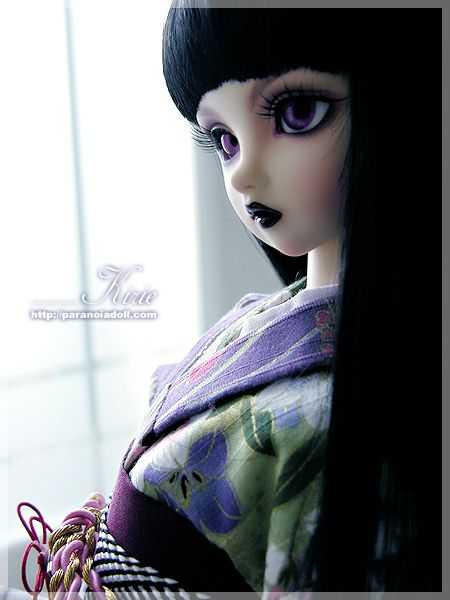 GOthiC  dOLL