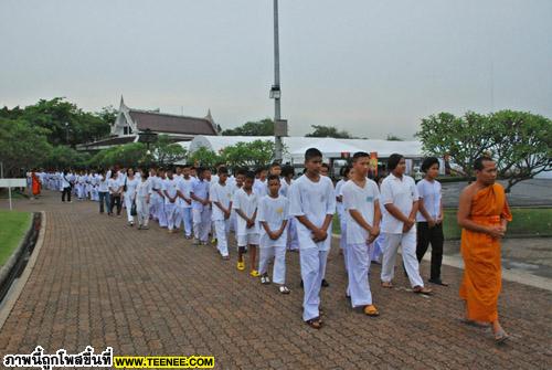 “วันวิสาขบูชาโลก” พุทธศาสนิกชนพร้อมใจแสดงพลังความดี ณ พุทธมณฑล 