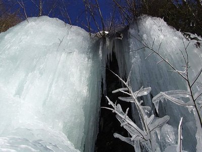 10 Most Incredible Waterfalls of Ice 