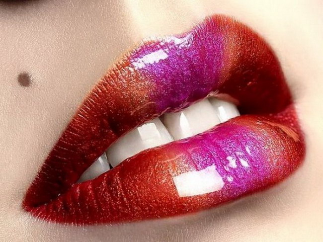 Beautiful lips make-up (2)  