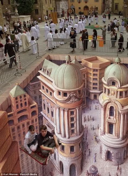 3D Chalk drawings of the street artist Kurt Wenners