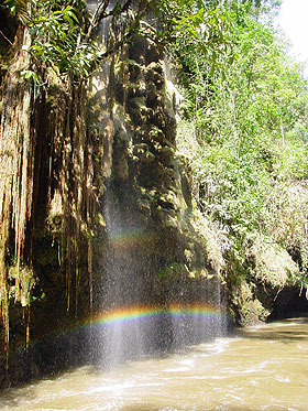 ทีลอซูดูน้ำตกสวยที่สุดในเมืองไทย