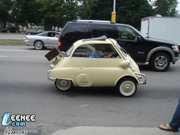 1957 BMW Isetta เขาว่ามันกำลังจะกลับมา น่ารักจิงๆ  งุงิๆๆ