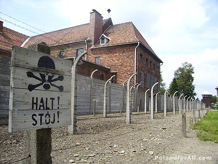 Auschwitz  เอาชวิตซ์-โรงฆ่ามนุษย์ล้านศพ