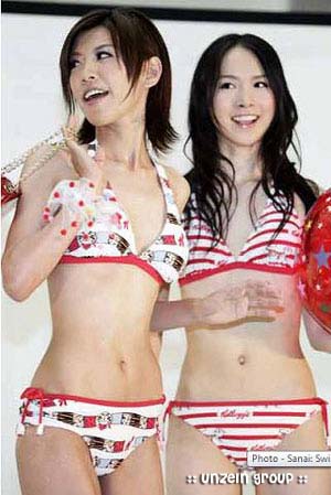 สาวๆ ญี่ปุ่นอวดโฉมชุดว่ายน้ำรุ่นล่า­สุดใน \"วันแห่งทะเล\"