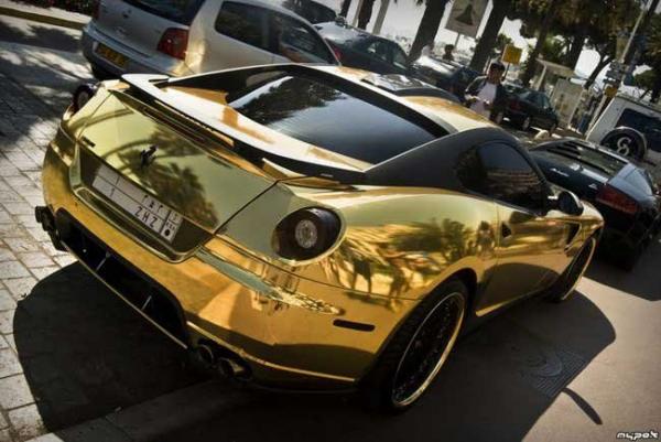 Ferrari ทองคำ