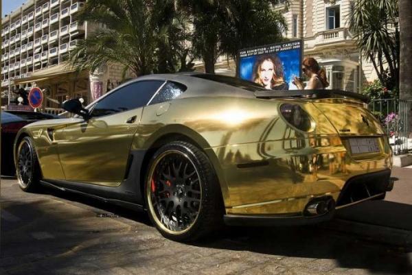 Ferrari ทองคำ