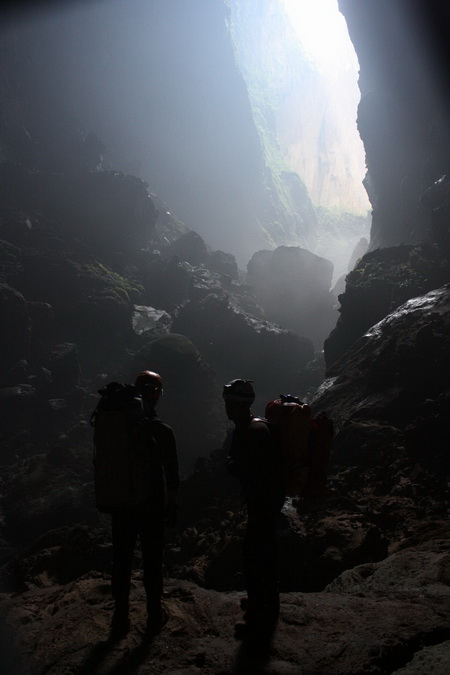 ถ้ำที่ใหญ่ที่สุดในโลก ถ้ำ Son Doong ที่เวียดนาม
