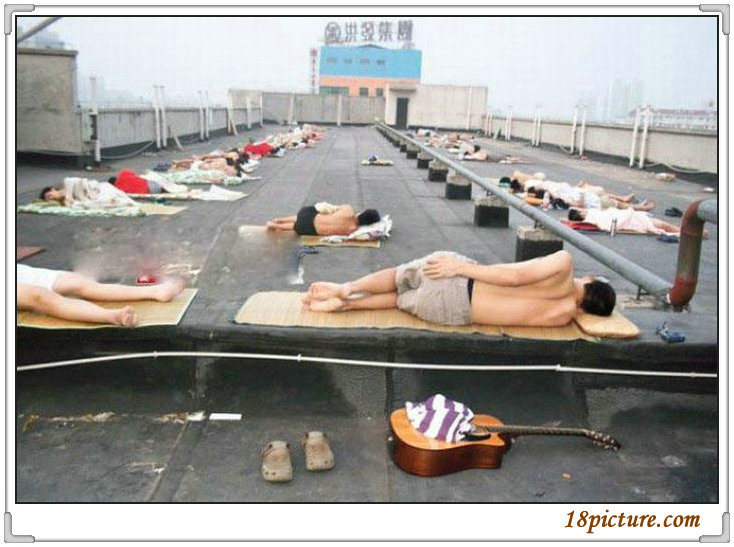 หอพักนักเรียนในจีน เขานอนกันแบบไม่ธรรมดาจริงๆ 