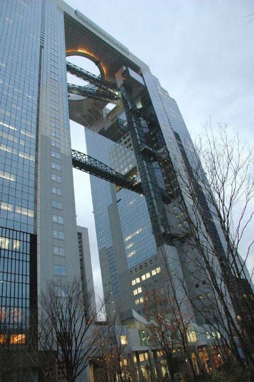 The Umeda Sky Building โอซาก้า ญี่ปุ่น