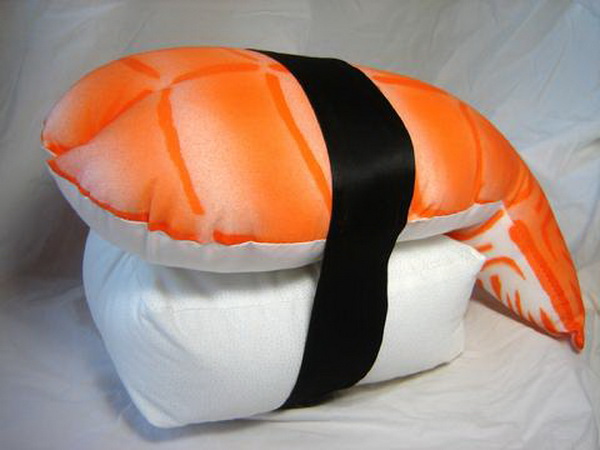 หมอนซูชิน่ารักๆจาก The Original Sushi Pillow