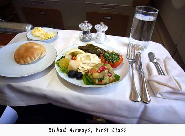 อาหารบนเครื่องบินต่างๆ