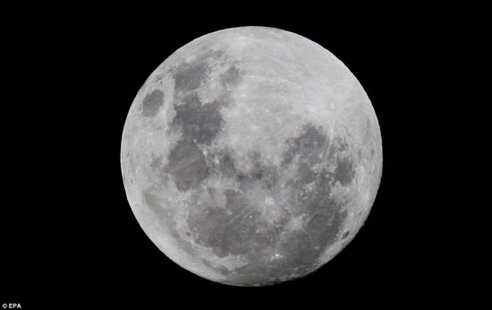 รวมภาพ พระจันทร์ดวงโต (Super Moon)