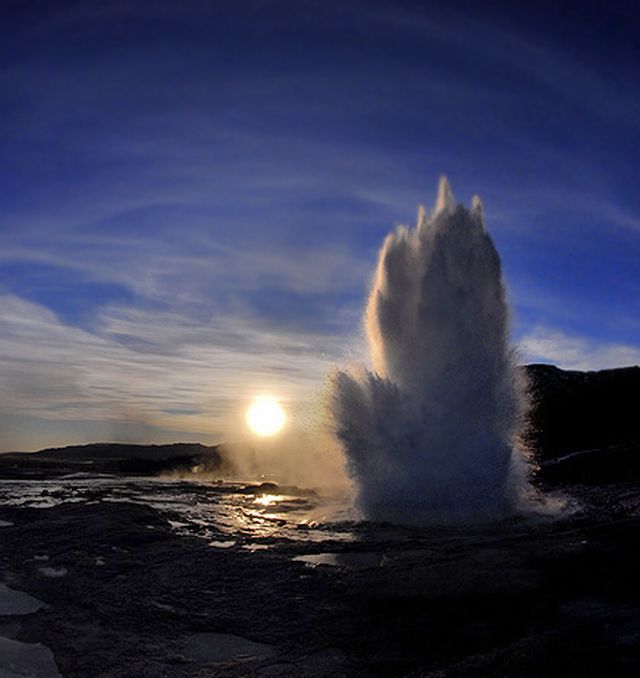 น้ำพุร้อน น้ำแข็งขั้วโลก และแสงเหนือ ที่ Iceland