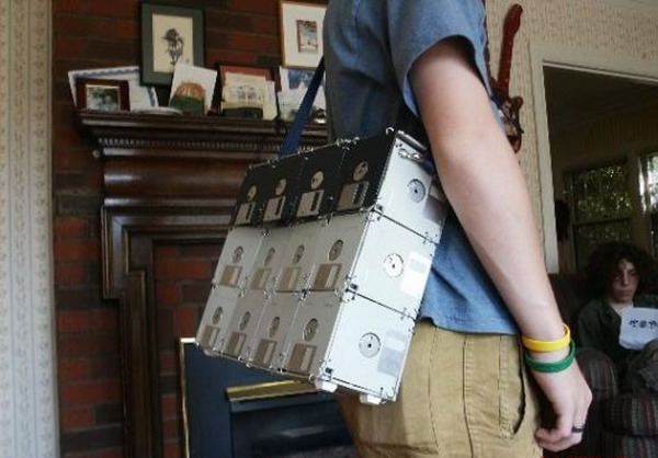 ไอเดียกระเป๋า Floppy Disk Bag แบบ DIY