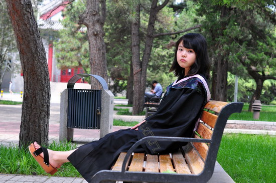 สาวจีนหน้าเด็ก อายุ22 จบปริญญา หน้าตายังกะเด็กมัธยม 