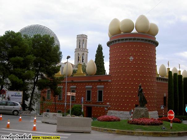The Torre Galatea Figueras ( Spain )