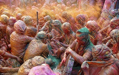 ♣ เทศกาล ที่มี สีสันที่สุดในโลก ( Lathmar Holi ) ♣ 