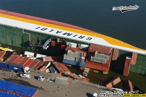 A 216-meter vessel has turned over in port of Antwerp 