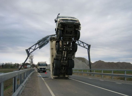 เมื่อรถดัมพ์ เกิดอุบัติเหตุ