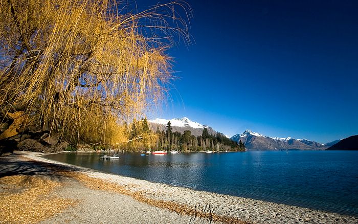 Lake Wakatipu, Queenstown, New Zealand